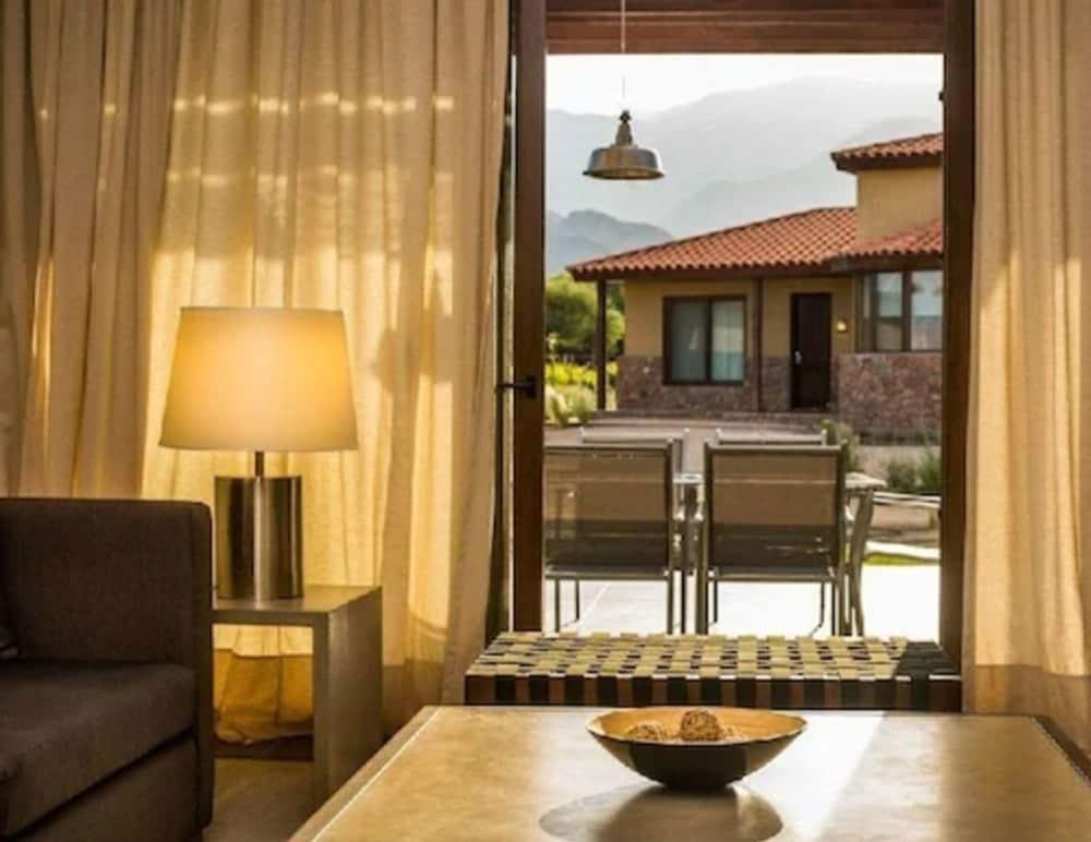 Grace Cafayate Hotel Luaran gambar Interior of a villa at Four Seasons Resort