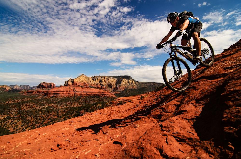 Grace Cafayate Hotel Luaran gambar A mountain biker in Sedona, Arizona